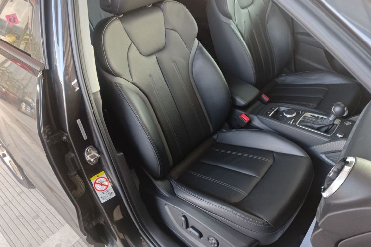 奥迪Q2L 2022款 35 TFSI 时尚动感型局部细节41