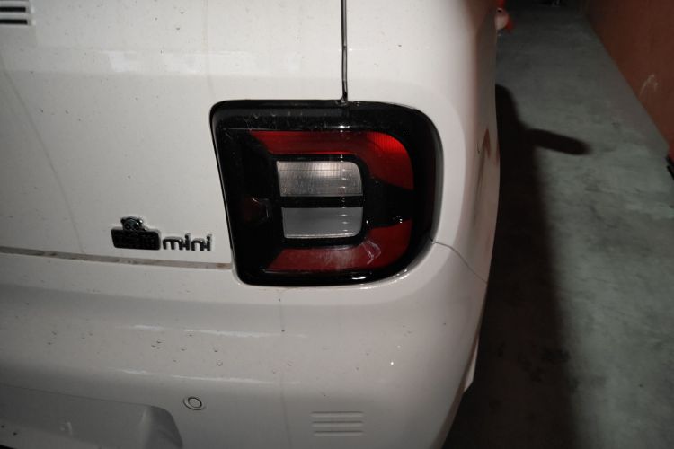 吉利银河 2024款 熊猫mini 200km 耐力熊车身外观9