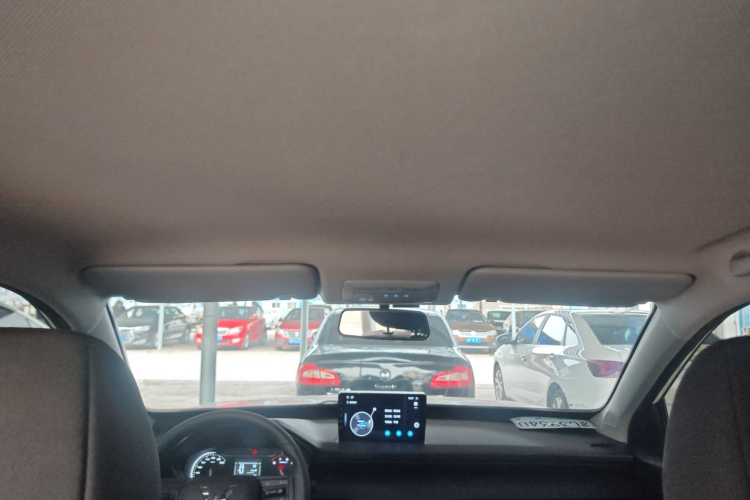 五菱汽车 五菱星驰 2022款 1.5L 手动自由型中控内饰22