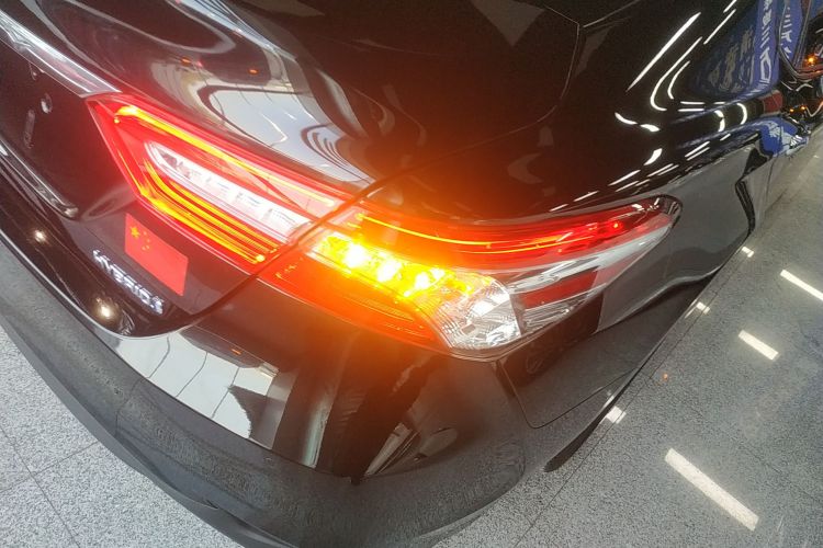 丰田 凯美瑞 2021款 双擎 2.5HG 豪华版车身外观6006