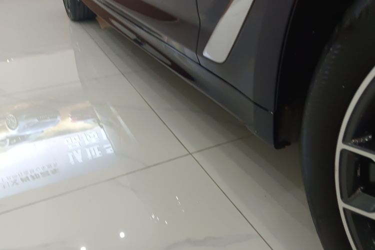 宝马5系 2022款 改款二 525Li M运动套装局部细节9001