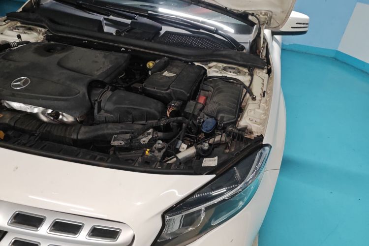 奔驰GLA 2018款 GLA 200 动感型局部细节9007