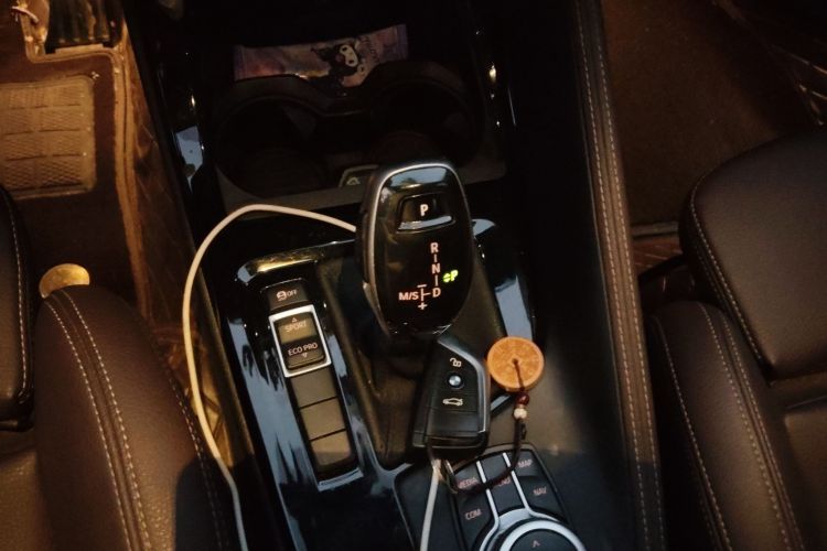 宝马X1 2020款 sDrive20Li 尊享型中控内饰18