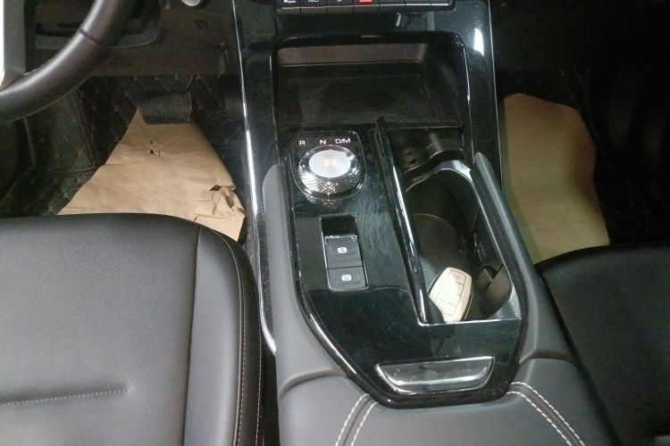 哈弗H6 2024款 1.5T 两驱经典版中控内饰18