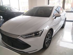 比亚迪 秦PLUS 2024款 荣耀版 DM-i 55KM领先型