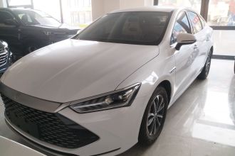 比亚迪 秦PLUS 2024款 荣耀版 DM-i 55KM领先型