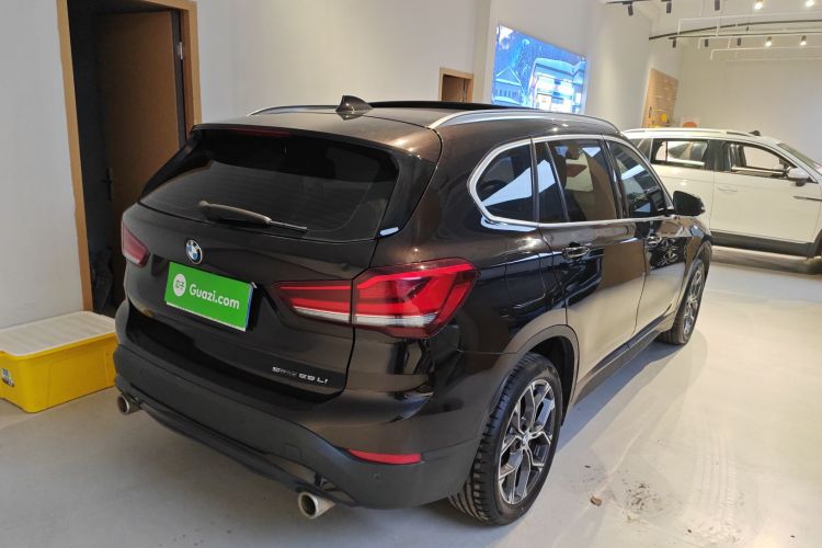 宝马X1 2021款 sDrive25Li 领先型车身外观7