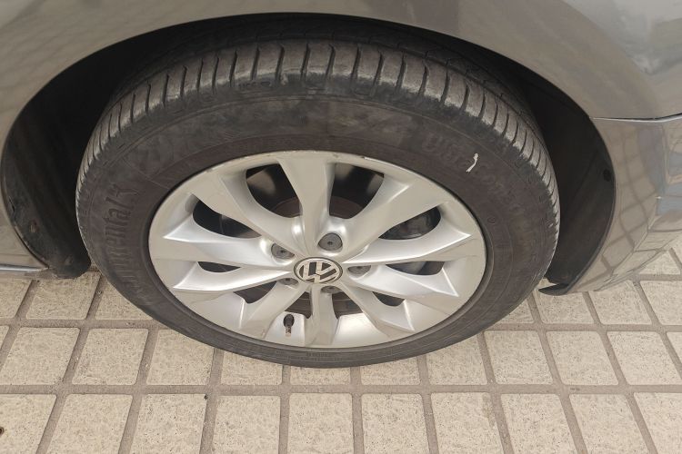 大众 高尔夫 2012款 1.4TSI 自动舒适型车身外观6007