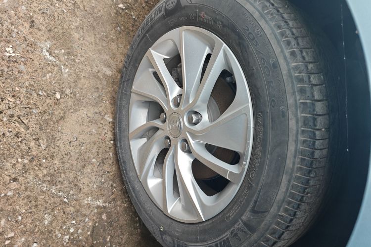 别克 微蓝6 2020款 插电混动 互联时尚型车身外观6008