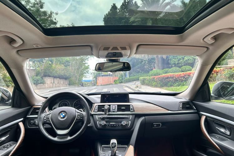 宝马3系GT 2013款 328i 风尚设计套装中控内饰7002