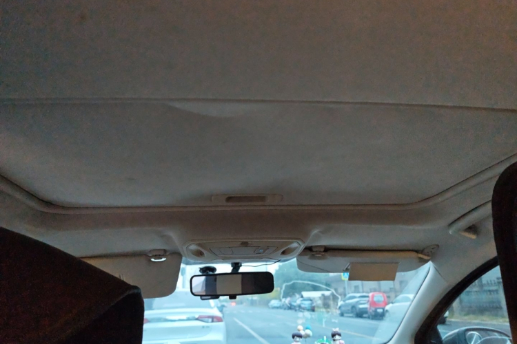 福特 福克斯 2012款 三厢 1.6L 自动风尚型中控内饰22