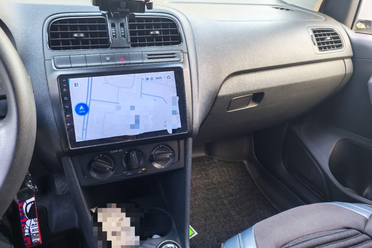 大众 Polo 2016款 1.4L 手动风尚型中控内饰16