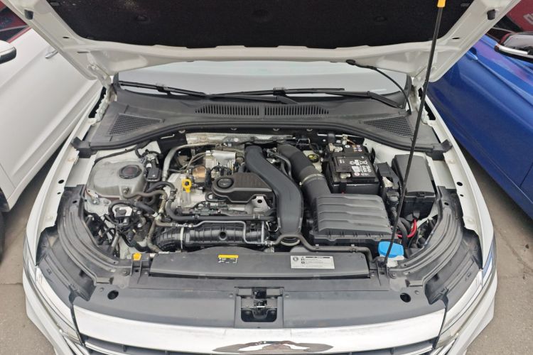 大众 朗逸 2024款 300TSI DSG满逸版机舱底盘24