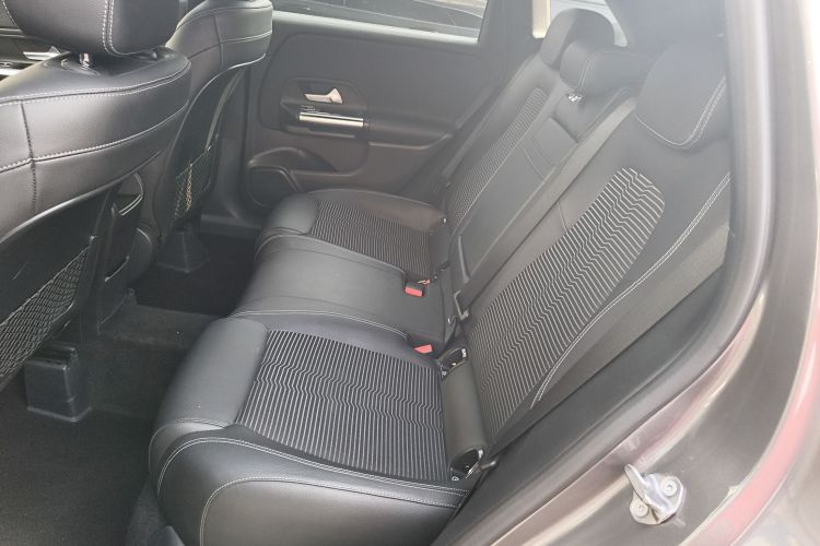 奔驰B级 2020款 B 180中控内饰7004