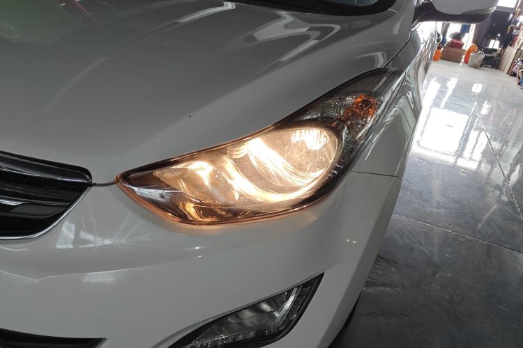 现代 朗动 2015款 1.6L 自动领先型局部细节36