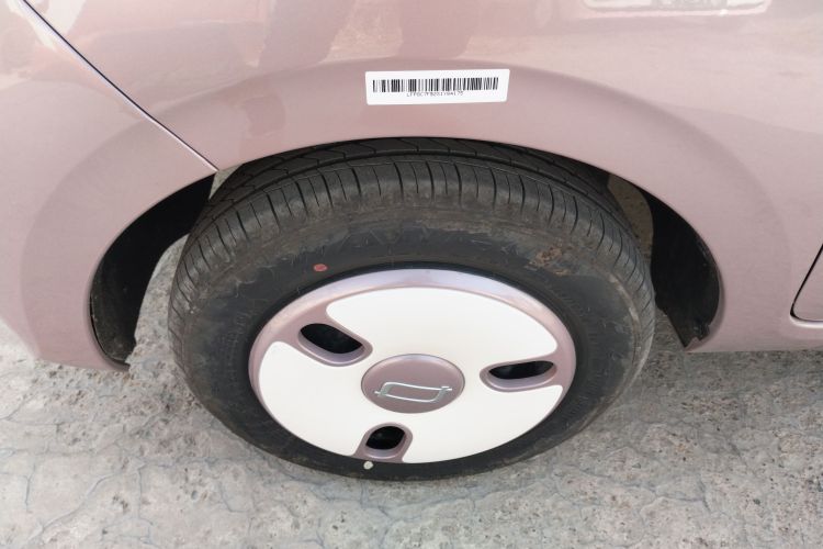 奔腾小马 2026款 222km 萌趣马 Plus车身外观6007