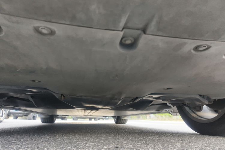 特斯拉 Model Y 2022款 后轮驱动版局部细节9009