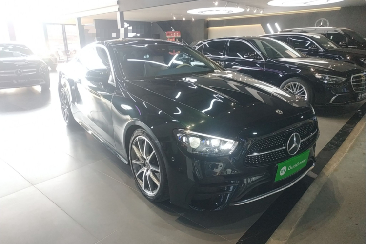 奔驰E级(进口) 2023款 E 300 轿跑车车身外观6002