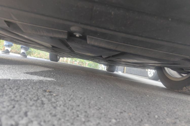 奔驰A级 2022款 改款 A 200 L 运动轿车时尚型局部细节9008