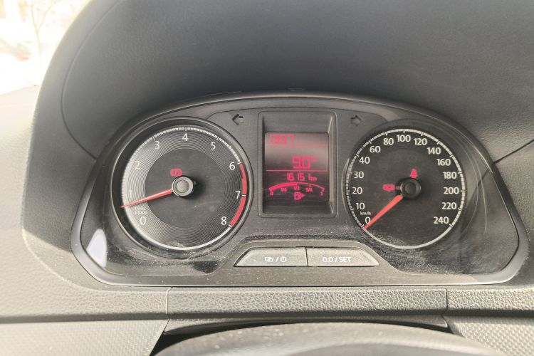 捷达VA3 2021款 1.5L 手动进取版中控内饰14