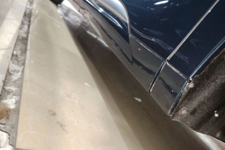 腾势D9 2022款 DM-i 970 四驱旗舰型局部细节9001