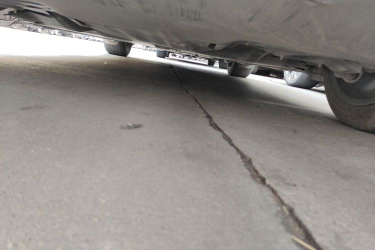 特斯拉 Model Y 2024款 后轮驱动版局部细节9009