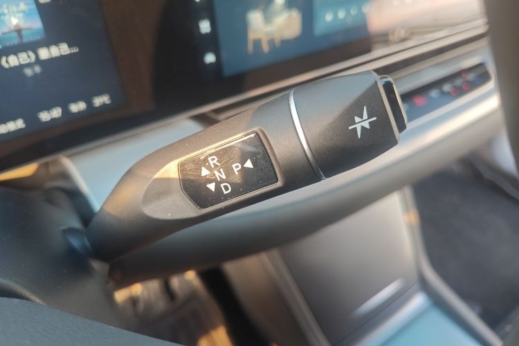 ARCFOX极狐 极狐 阿尔法S6 2025款 735MAX 160kW中控内饰18