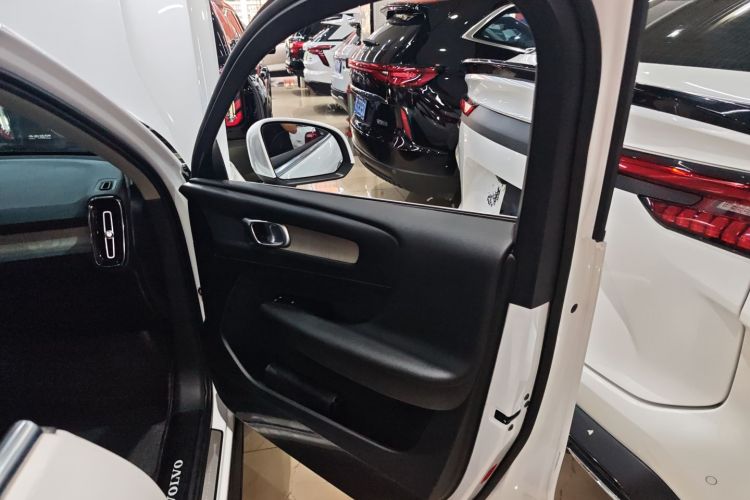 沃尔沃XC40 2020款 T4 四驱智远豪华版中控内饰42