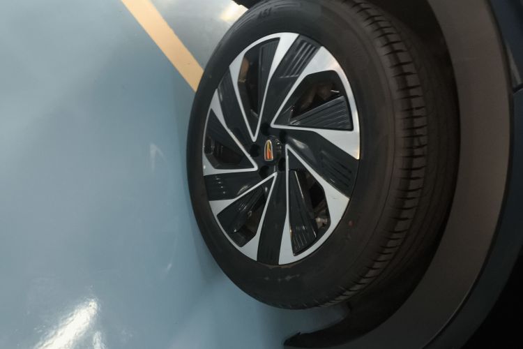 红旗HS7 PHEV 2024款 2.0T PHEV 四驱旗畅版 6座车身外观6005