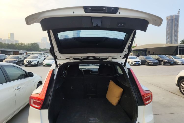 沃尔沃XC40 2023款 B3 智远豪华版局部细节23