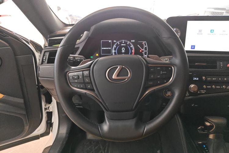 雷克萨斯ES 2022款 260 卓越版局部细节13