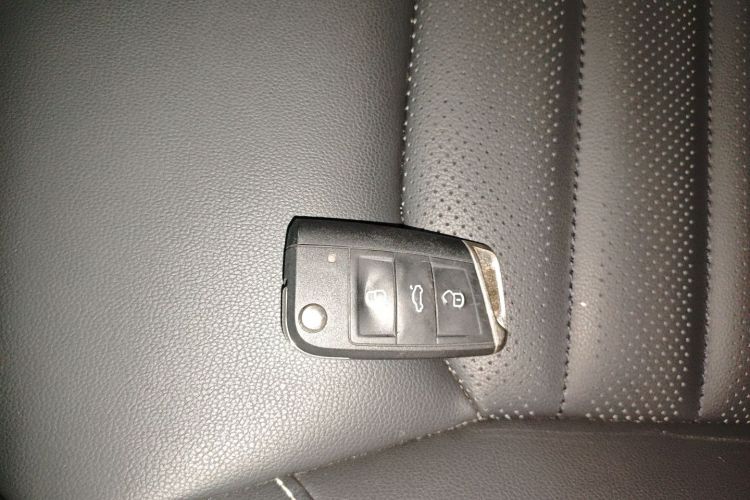 大众 凌渡 2019款 280TSI DSG舒适版 国VI中控内饰11