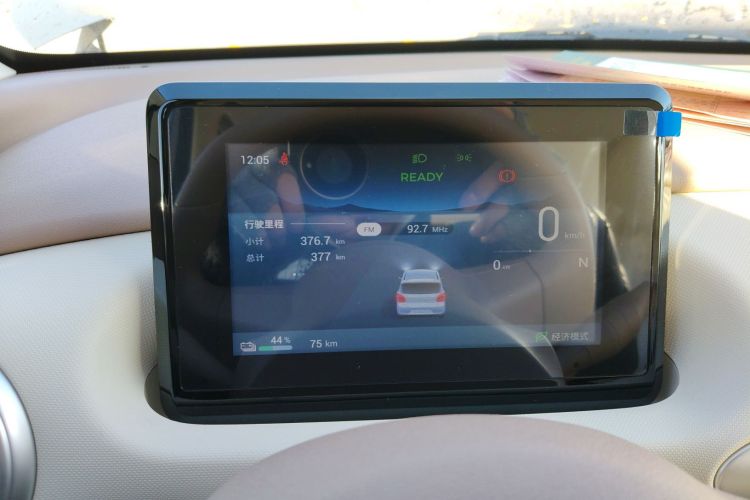 五菱汽车 宏光MINIEV 2025款 四门版 进阶款中控内饰14