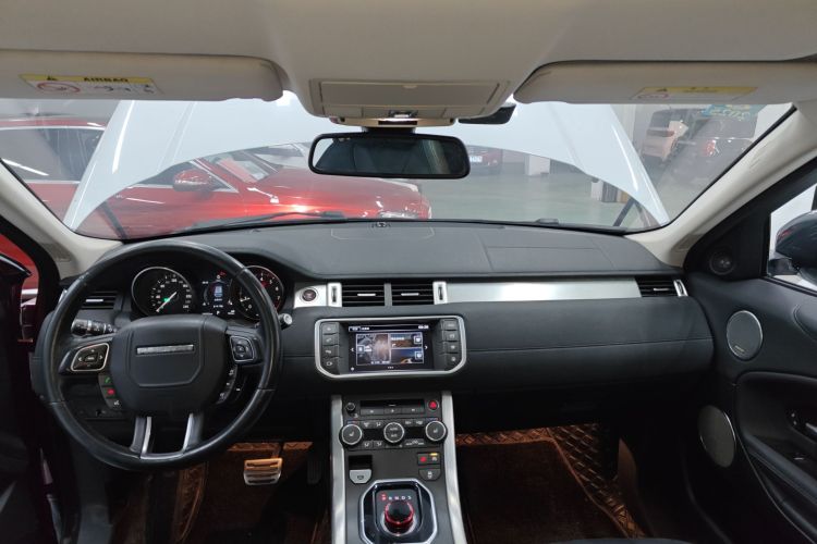 路虎 揽胜极光 2016款 2.0T SE PLUS 智享版中控内饰22