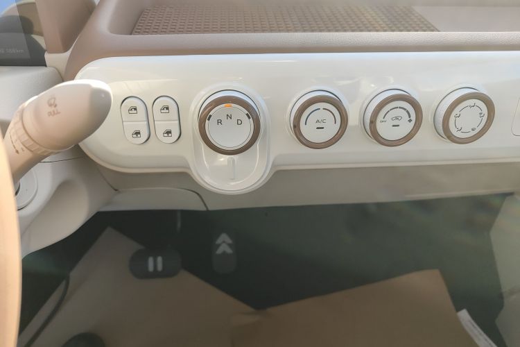 奔腾小马 2026款 222km 萌趣马 Plus中控内饰18