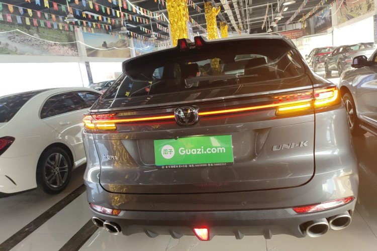 长安UNI-K 2023款 2.0T 两驱悦尚型车身外观6