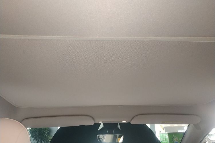 特斯拉 Model Y 2022款 后轮驱动版中控内饰22