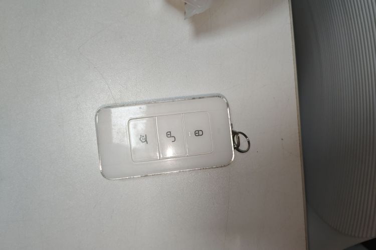 比亚迪 元新能源 2018款 EV360 智联创酷型中控内饰7001