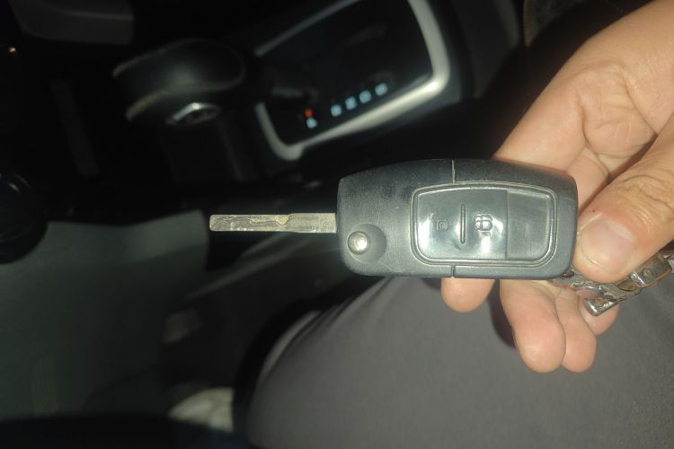 福特 翼搏 2013款 1.5L 自动风尚型中控内饰11