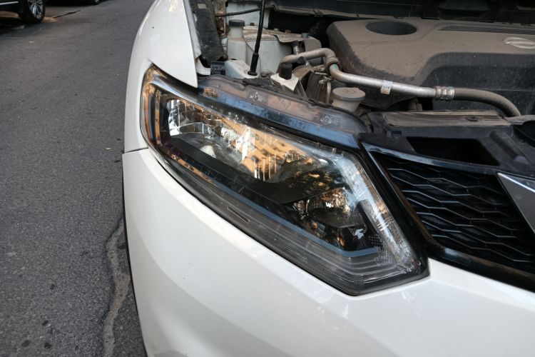 日产 奇骏 2015款 2.5L CVT领先MAX版 4WD车身外观6006