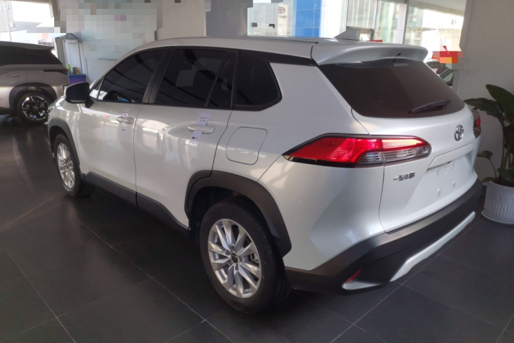 丰田 卡罗拉锐放 2022款 2.0L 豪华版车身外观6003