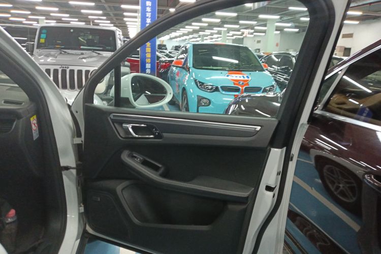 保时捷 2017款  Macan 2.0T中控内饰7005