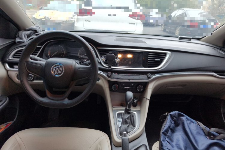 别克 英朗 2021款 典范 1.5L 自动精英型中控内饰12