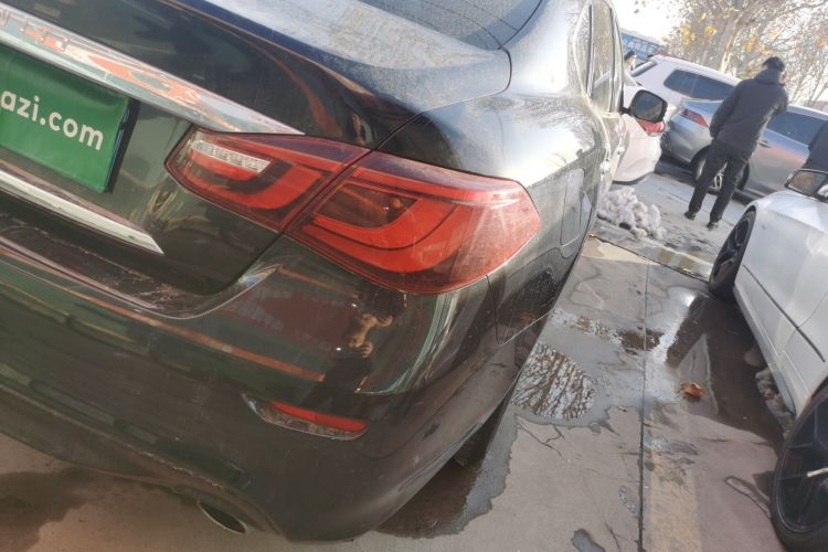 英菲尼迪Q70 2019款 Q70L 2.0T 悦享版车身外观9