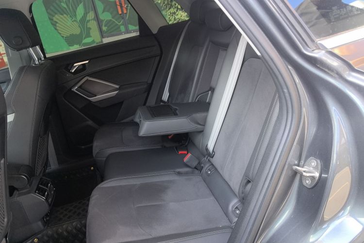 奥迪Q3 2022款 35 TFSI 进取动感型中控内饰21