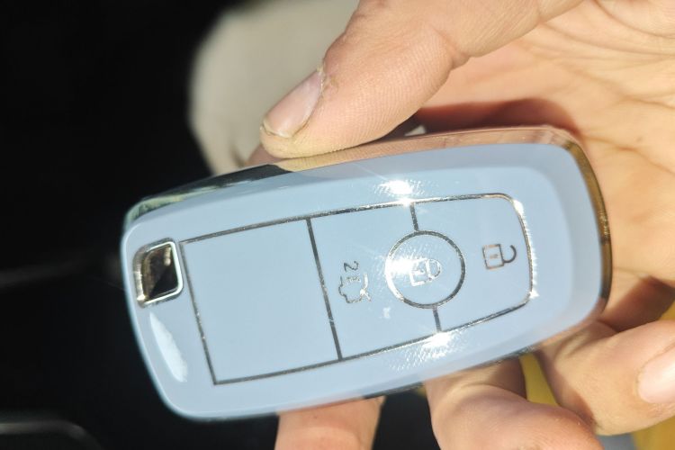 福特 蒙迪欧 2017款 EcoBoost 200 时尚型中控内饰11