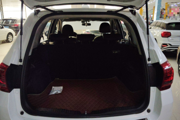 哈弗H6 2014款 运动版 1.5T 手动两驱精英型机舱底盘23