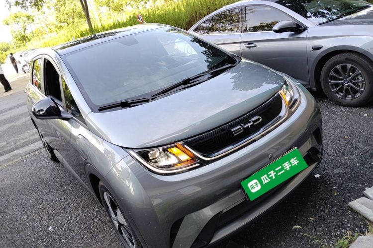 比亚迪 海豚 2023款 420km 时尚版车身外观3