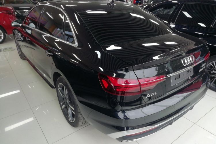 奥迪A4L 2020款 40 TFSI 豪华动感型车身外观6003