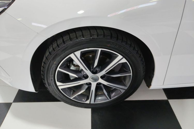 吉利汽车 帝豪 2022款 第4代 1.5L CVT尊贵型车身外观6007